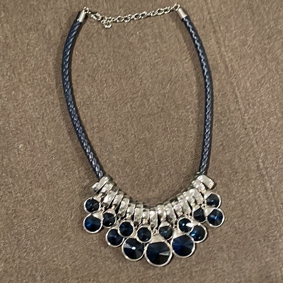 Venezia navy blue necklace with faux crystals and silver trim corded 16-18”💕 - Picture 4 of 6